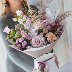 Winter Trending Bouquet without Lilies